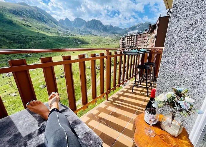 Estudio Pas De La Casa Pie De Pista-Vistas-Wiffi-Netfli Hut 7353 photo