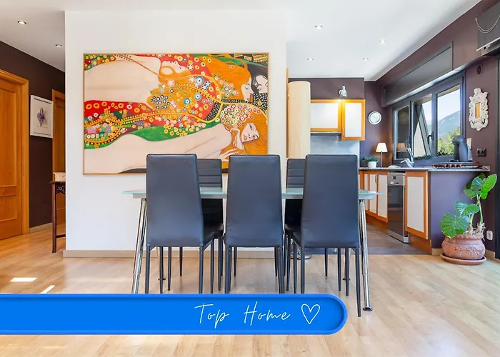 Andbnb I Duplex Artistico Con Terrasa A 10 Min Del Centro Santa Coloma photo